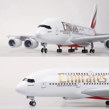 1/160 Мащаб 45,5 см Модел Самолет 380 A380 Самолет на Авиокомпанията на ОАЕ Играчка с Леки и Колесными шаси Molded под Натиска на Пластмасова Играчка от Смола